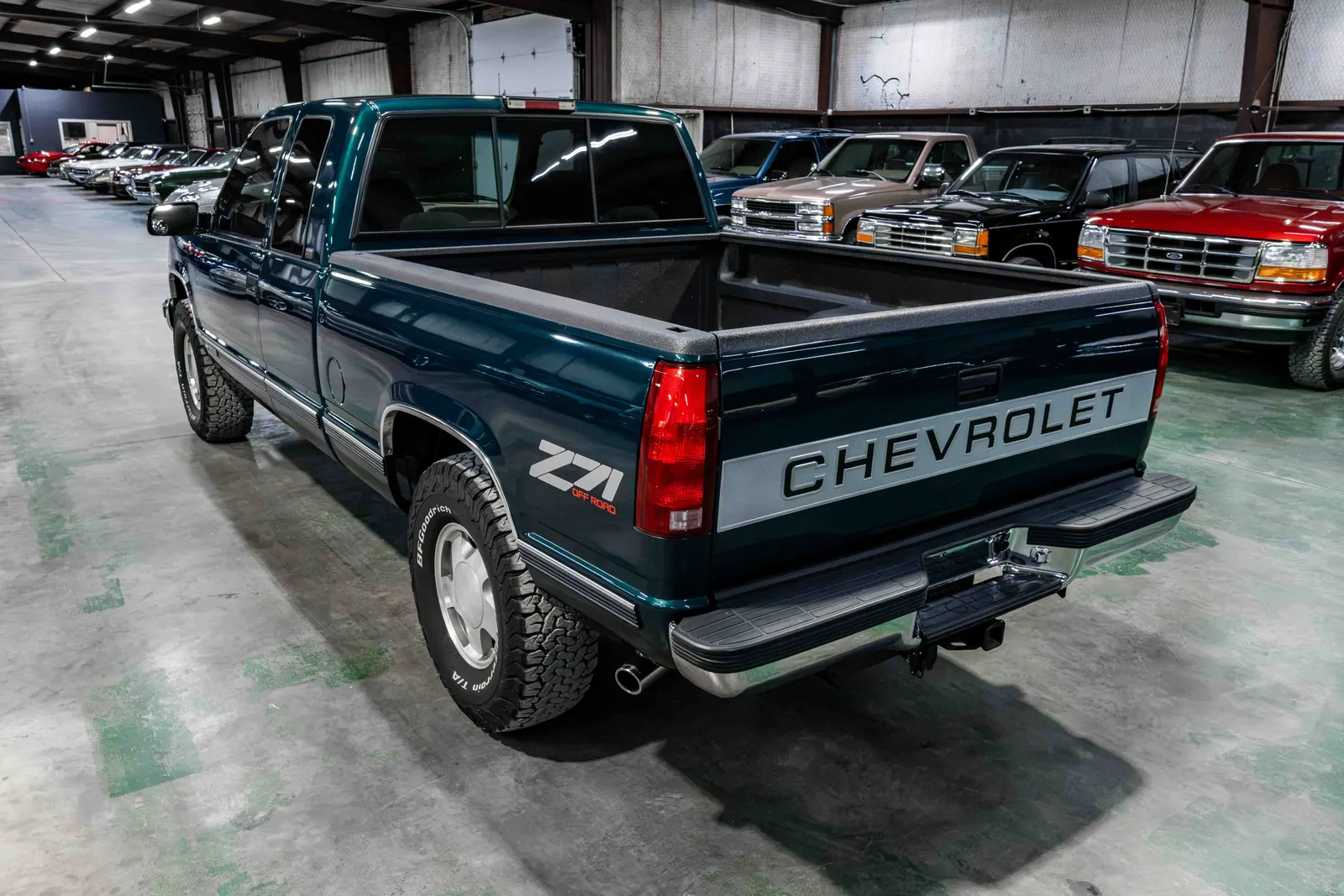 1996-Chevrolet-Silverado-Emerald Green Metallic-146925-35.jpg